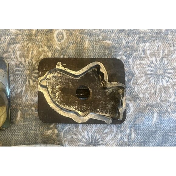 Set of 3 Antique Rustic Primitive Tin Cookie Cutters Birds Kitchen Decor Baking - Picture 4 of 5